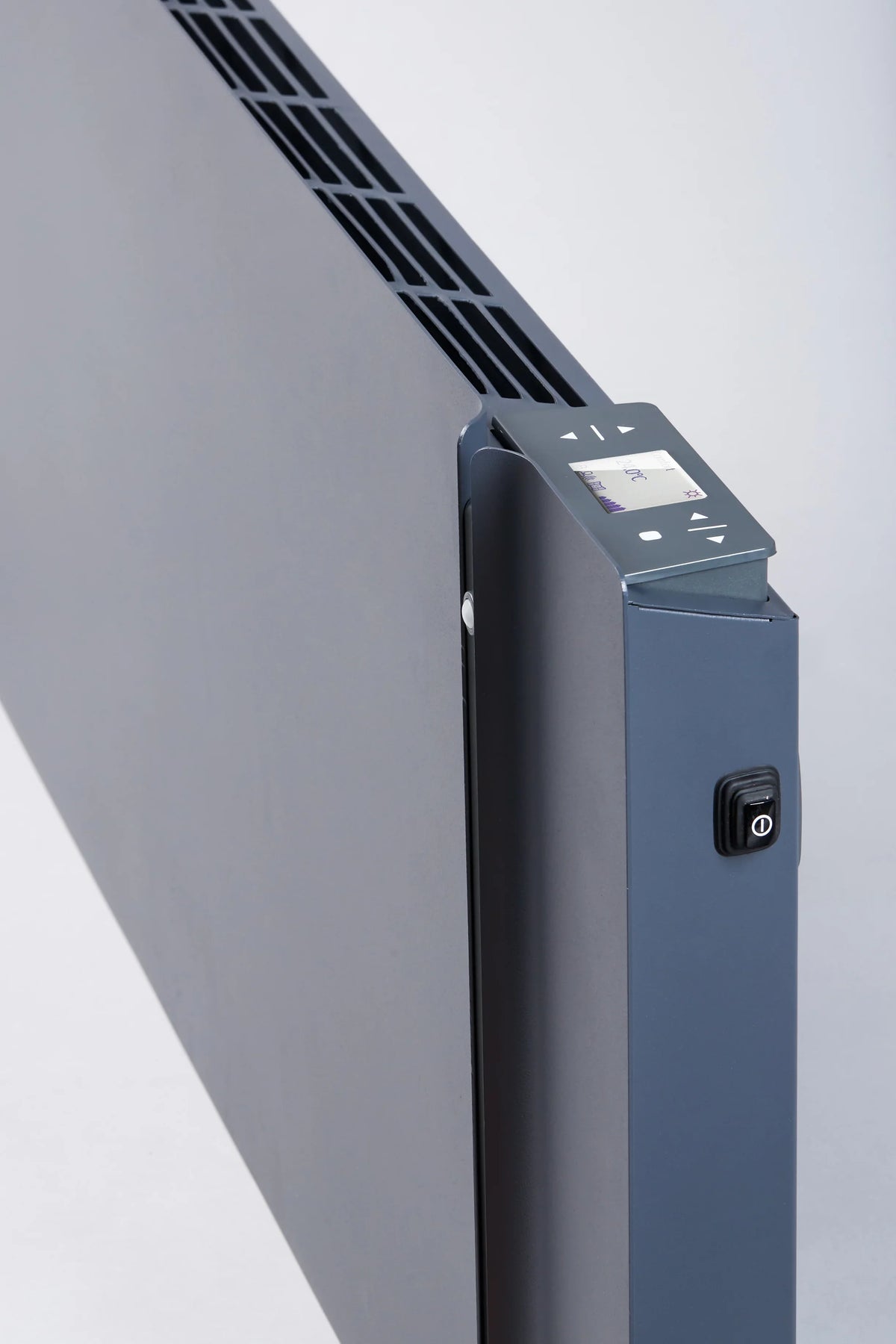 Termostato digitale e interruttore del riscaldatore elettrico Radialight Kyoto 750 di Ermete Giudici Spa