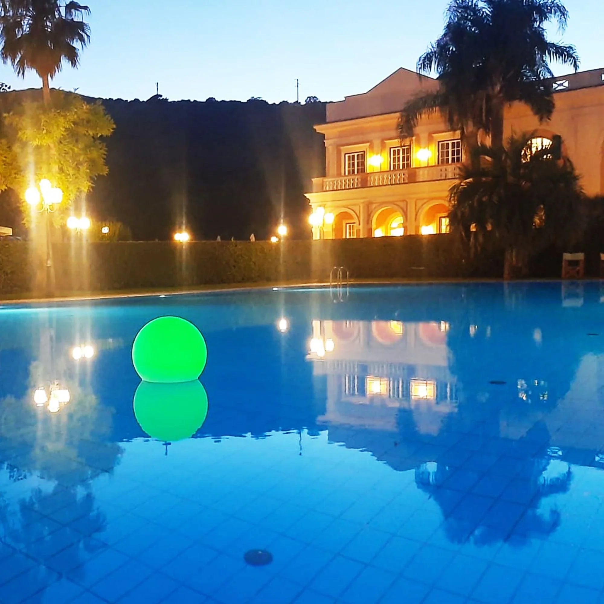 Sfera galleggiante verde