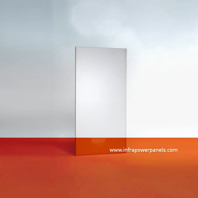 Pannello radiante a infrarossi Klimago™ Standard Line bianco per installazione a soffitto, design sottile e moderno.