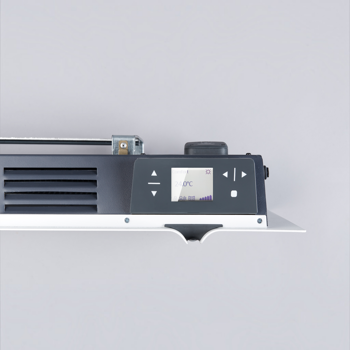 Dettaglio del pannello di controllo touch del radiatore elettrico Klimago™ Radialight KYOTO con display digitale
